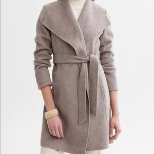 NEW Gorgeous wool wrap coat from Banana Republic. 90% wool and 10 % nylon